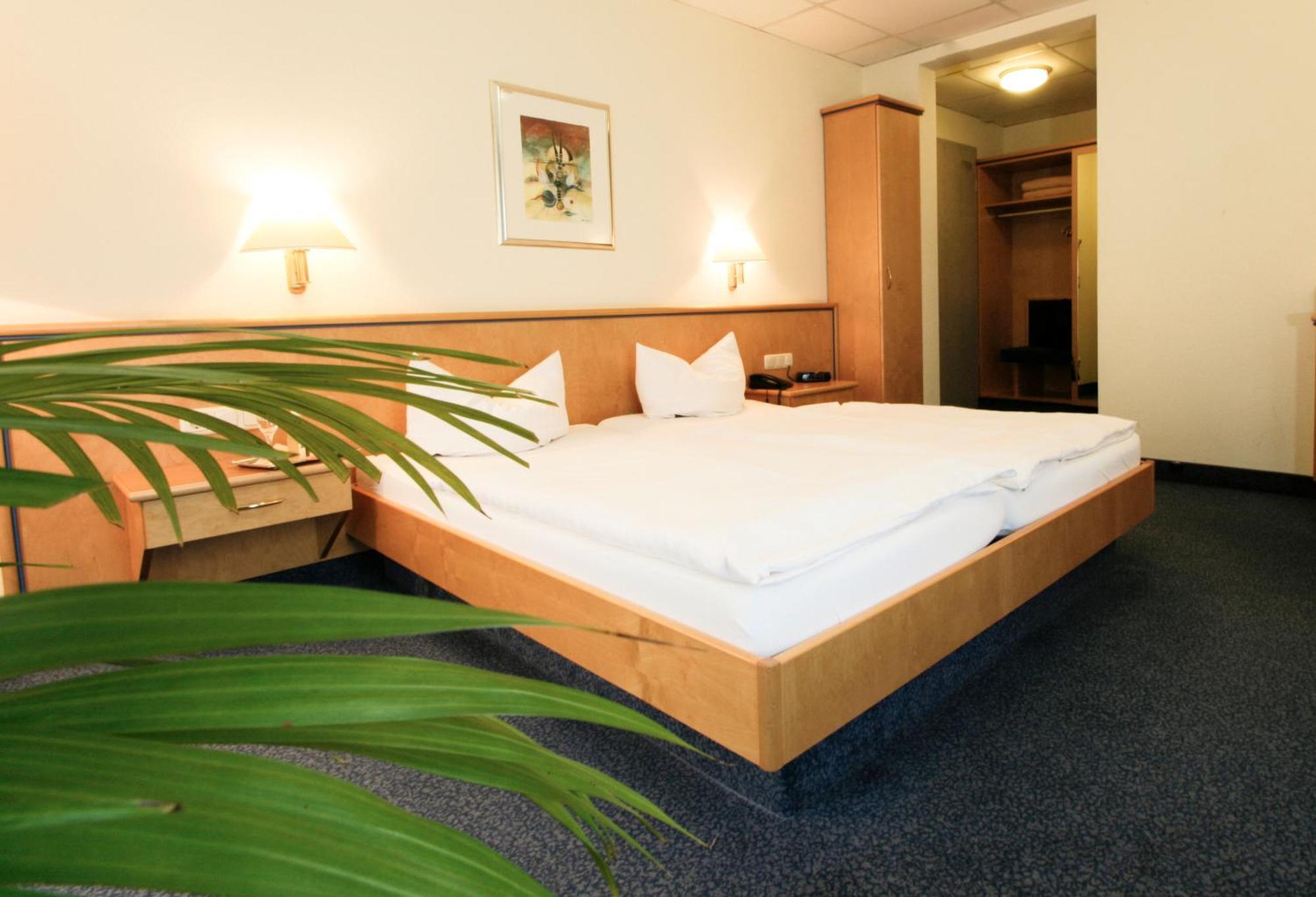 Kurparkhotel Das Kleinod Бад Кисинген Екстериор снимка