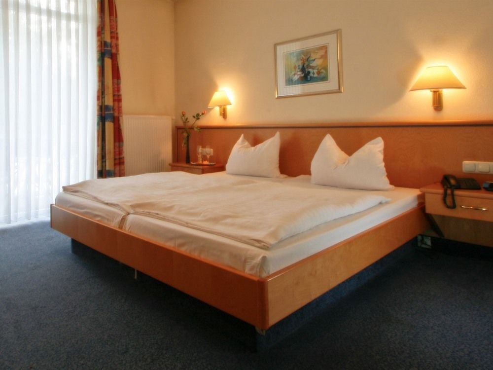 Kurparkhotel Das Kleinod Бад Кисинген Екстериор снимка